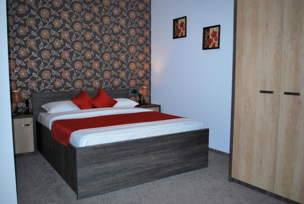 Harmonie Radauti Hostel Rom bilde